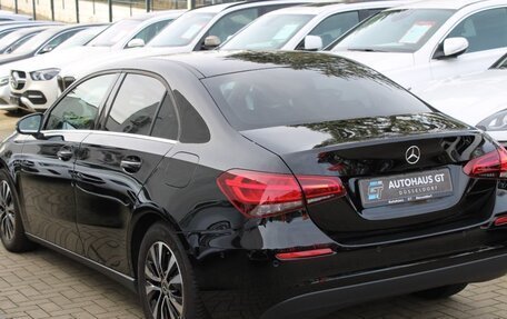 Mercedes-Benz A-Класс, 2022 год, 3 550 000 рублей, 7 фотография