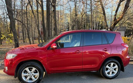Toyota RAV4, 2011 год, 1 600 000 рублей, 2 фотография