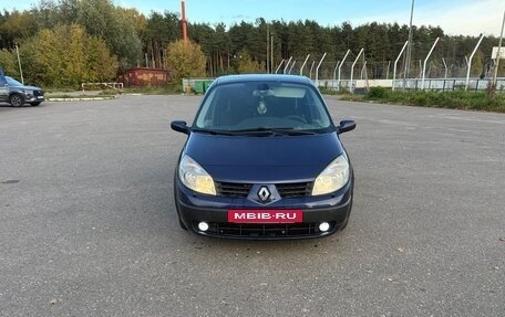 Renault Scenic III рестайлинг, 2004 год, 450 000 рублей, 2 фотография