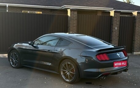 Ford Mustang VI рестайлинг, 2016 год, 3 150 000 рублей, 5 фотография