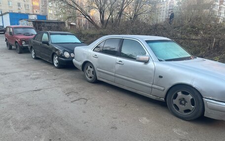 Mercedes-Benz E-Класс, 1997 год, 173 000 рублей, 2 фотография