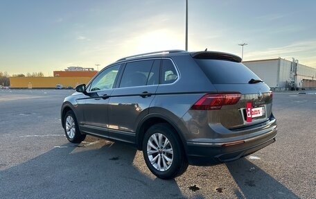 Volkswagen Tiguan II, 2021 год, 3 150 000 рублей, 3 фотография