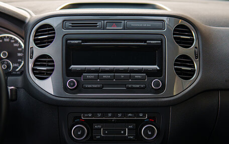 Volkswagen Tiguan I, 2013 год, 949 000 рублей, 2 фотография