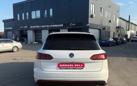 Volkswagen Touareg III, 2018 год, 4 700 000 рублей, 5 фотография