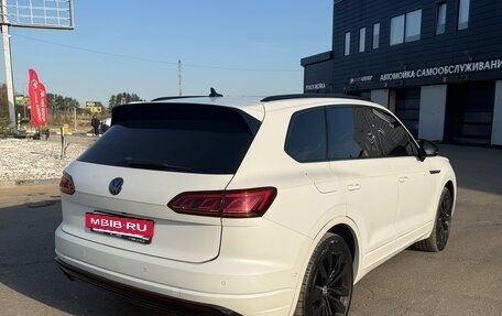 Volkswagen Touareg III, 2018 год, 4 700 000 рублей, 6 фотография
