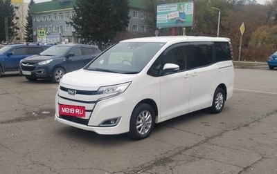 Toyota Noah III, 2017 год, 1 795 000 рублей, 1 фотография