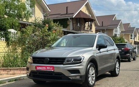 Volkswagen Tiguan II, 2019 год, 2 300 000 рублей, 1 фотография