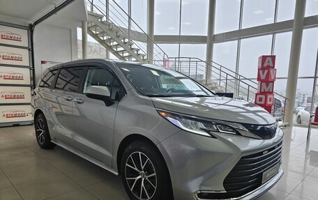 Toyota Sienna, 2022 год, 4 299 000 рублей, 6 фотография
