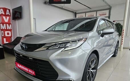 Toyota Sienna, 2022 год, 4 299 000 рублей, 2 фотография