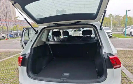 Volkswagen Tiguan II, 2022 год, 2 347 555 рублей, 6 фотография