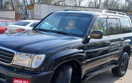 Toyota Land Cruiser 100 рестайлинг 2, 2002 год, 1 700 000 рублей, 4 фотография
