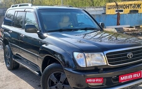 Toyota Land Cruiser 100 рестайлинг 2, 2002 год, 1 700 000 рублей, 2 фотография