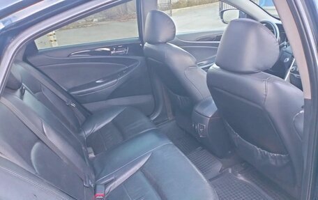 Hyundai Sonata VI, 2010 год, 1 250 000 рублей, 7 фотография