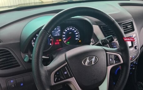Hyundai Solaris II рестайлинг, 2016 год, 1 300 000 рублей, 4 фотография