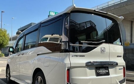 Honda Stepwgn IV рестайлинг, 2019 год, 1 830 000 рублей, 6 фотография