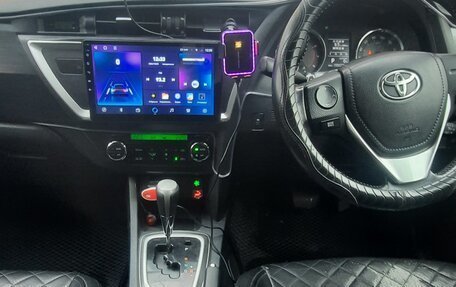 Toyota Auris II, 2014 год, 1 300 000 рублей, 2 фотография