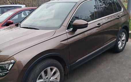 Volkswagen Tiguan II, 2019 год, 1 818 000 рублей, 6 фотография