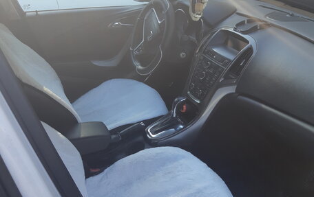 Opel Astra J, 2011 год, 650 000 рублей, 3 фотография