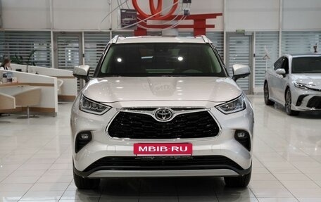 Toyota Highlander, 2026 год, 5 800 000 рублей, 2 фотография