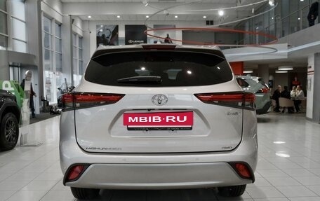 Toyota Highlander, 2026 год, 5 800 000 рублей, 7 фотография