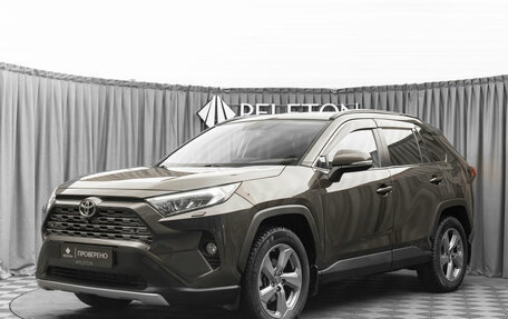 Toyota RAV4, 2020 год, 3 100 000 рублей, 1 фотография