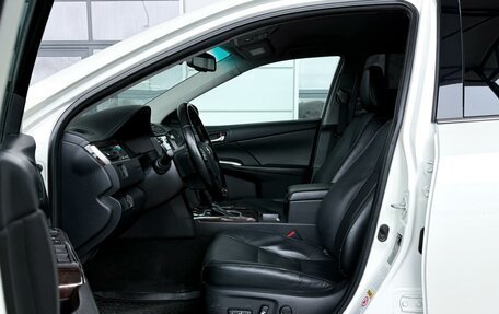 Toyota Camry, 2017 год, 2 279 000 рублей, 15 фотография