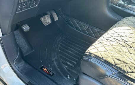 Infiniti QX56, 2010 год, 2 800 000 рублей, 16 фотография