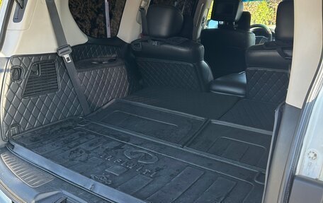 Infiniti QX56, 2010 год, 2 800 000 рублей, 13 фотография