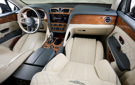 Bentley Bentayga I, 2020 год, 17 800 000 рублей, 16 фотография