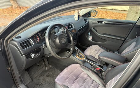 Volkswagen Jetta VII, 2012 год, 900 000 рублей, 9 фотография