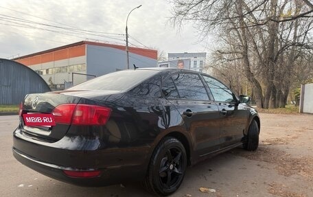 Volkswagen Jetta VII, 2012 год, 900 000 рублей, 6 фотография