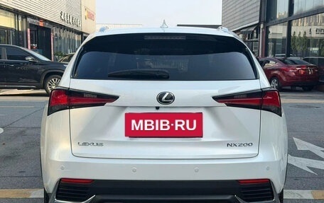 Lexus NX I, 2018 год, 2 570 000 рублей, 5 фотография