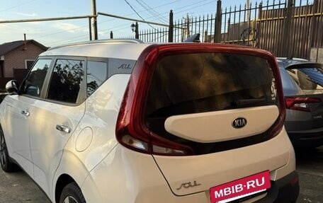 KIA Soul III, 2020 год, 2 000 000 рублей, 6 фотография