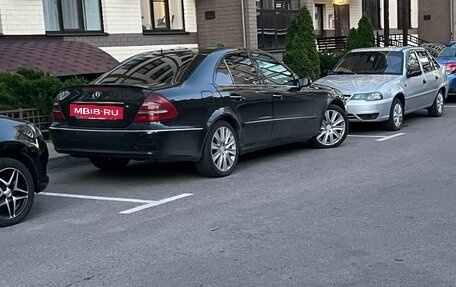 Mercedes-Benz E-Класс, 2005 год, 1 200 000 рублей, 2 фотография