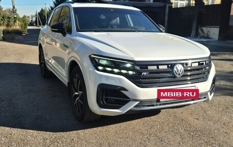 Volkswagen Touareg III, 2019 год, 4 350 000 рублей, 2 фотография