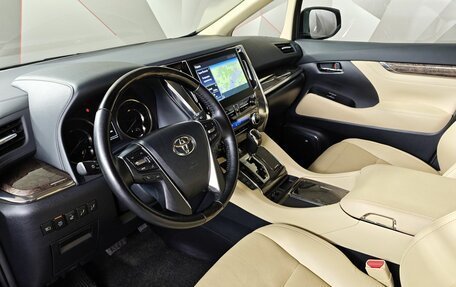 Toyota Alphard III, 2021 год, 6 690 000 рублей, 9 фотография