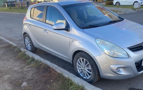 Hyundai i20 IB рестайлинг, 2010 год, 480 000 рублей, 2 фотография