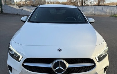 Mercedes-Benz A-Класс, 2018 год, 1 820 000 рублей, 1 фотография