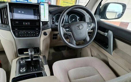 Toyota Land Cruiser 200, 2019 год, 7 000 000 рублей, 4 фотография
