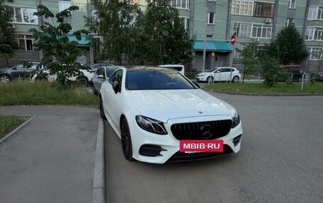Mercedes-Benz E-Класс, 2018 год, 4 500 000 рублей, 3 фотография