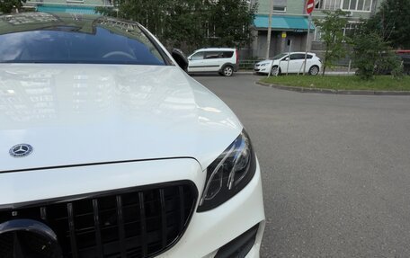 Mercedes-Benz E-Класс, 2018 год, 4 500 000 рублей, 5 фотография