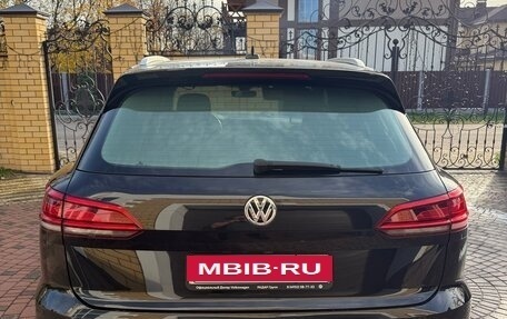 Volkswagen Touareg III, 2019 год, 4 500 000 рублей, 5 фотография