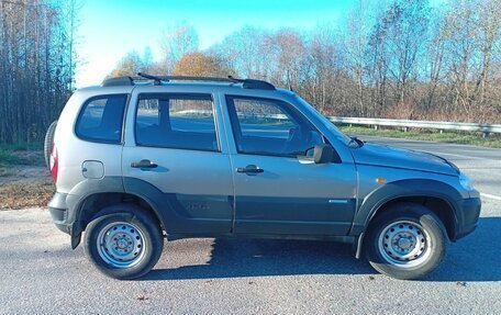 Chevrolet Niva I рестайлинг, 2010 год, 360 000 рублей, 4 фотография