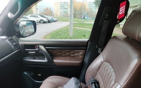 Toyota Land Cruiser 200, 2011 год, 4 000 000 рублей, 3 фотография