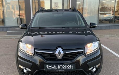 Renault Sandero II рестайлинг, 2016 год, 899 000 рублей, 2 фотография