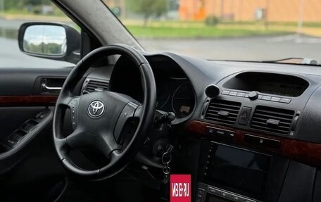 Toyota Avensis III рестайлинг, 2004 год, 580 000 рублей, 7 фотография