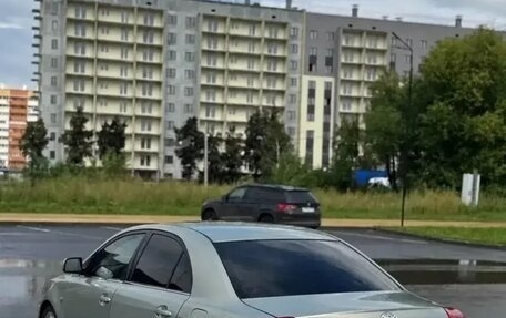 Toyota Avensis III рестайлинг, 2004 год, 580 000 рублей, 5 фотография