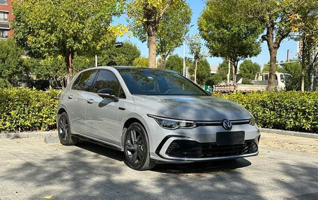 Volkswagen Golf VIII, 2023 год, 2 080 000 рублей, 8 фотография