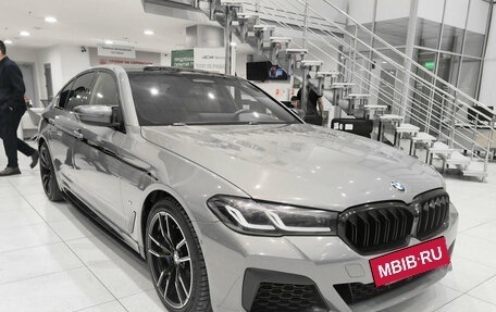 BMW 5 серия, 2021 год, 3 550 000 рублей, 7 фотография