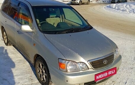 Toyota Gaia, 2002 год, 499 999 рублей, 2 фотография